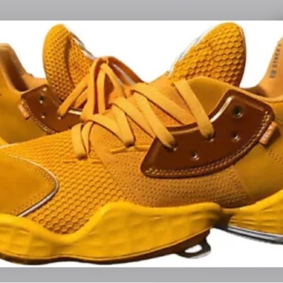 Adidas James Harden VOL 4 Yellow Athletic shoes Size 6 1/2 - Picture 1 of 5